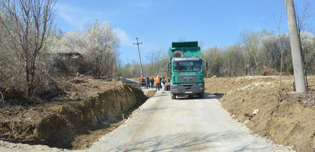Прво путеви, па нове инвестиције